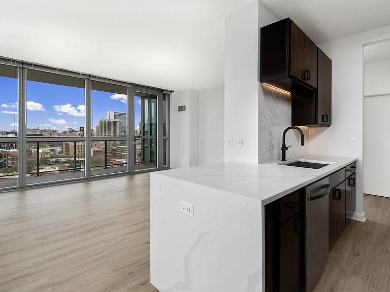 K2 Apartments — Photo 11