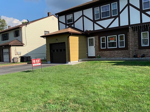 2nd picture of Front of House