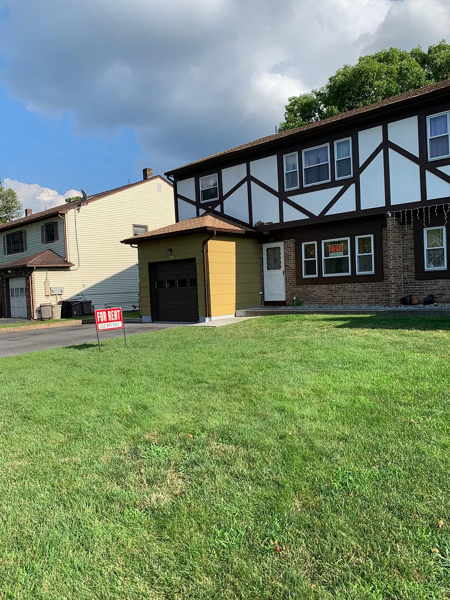 2nd picture of Front of House - 29 Oxford Rd