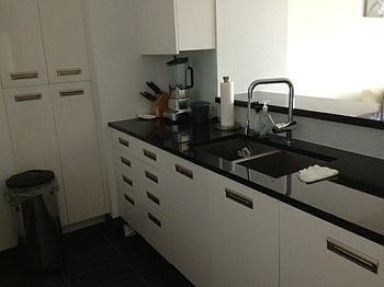 3rd image of 4630 Center Blvd APT 909