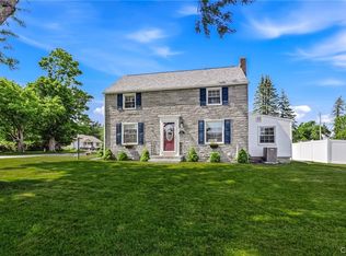29 Lyndon Rd, Whitesboro, NY 13492