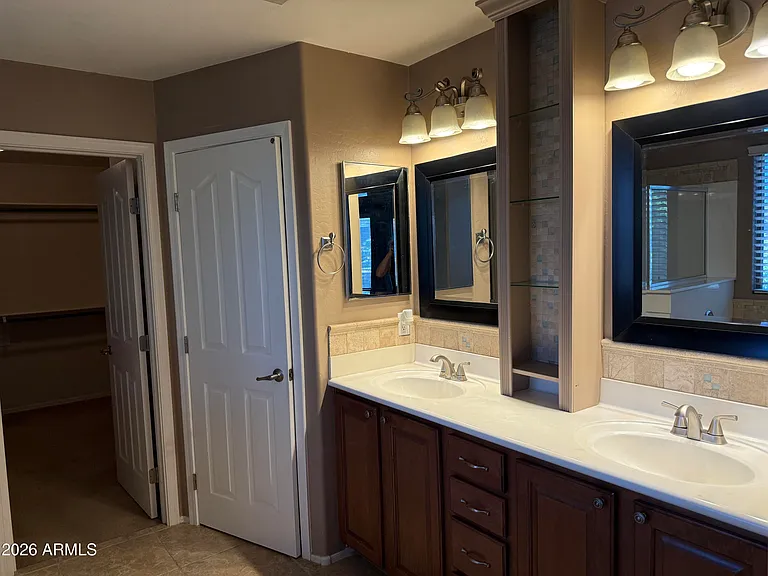 2345 W Skinner Dr — Photo 14
