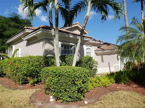 11231 NW 71st St, Doral, FL 33178