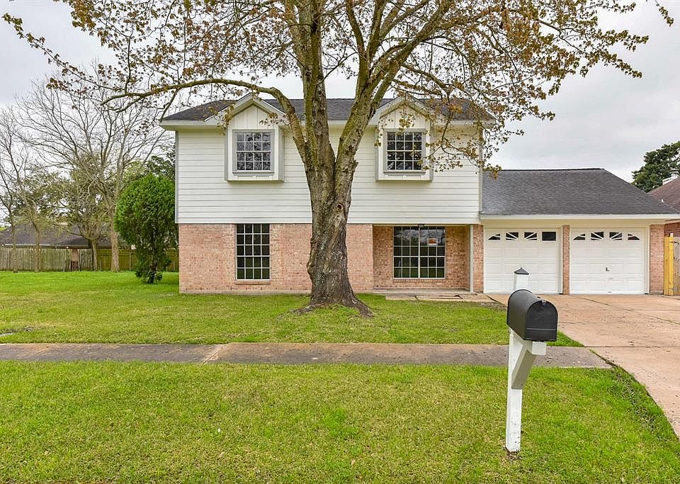 1st image of 5816 Lucy Ln