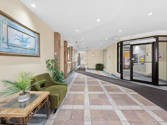 3rd image of 90 Ling Rd #907