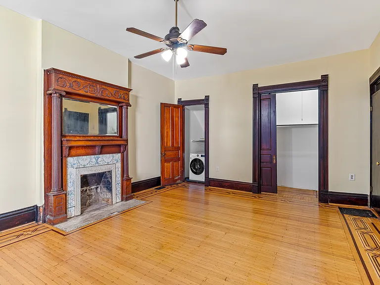 112 W Burnett Ave #1 — Photo 11