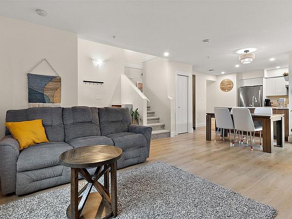 4th image of 2038 Gatewood Rd #114