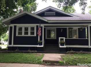 1100 S 15th St, Mattoon, IL