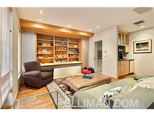 Sold by Douglas Elliman | media 18