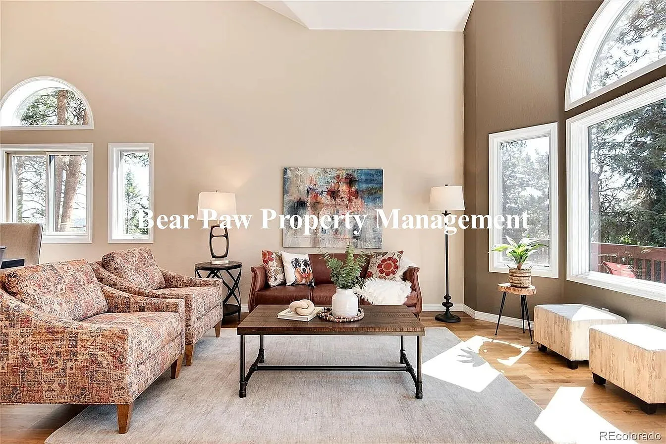4 bed, 3.5 bath, 3165 sqft, $4,900 — Photo 4