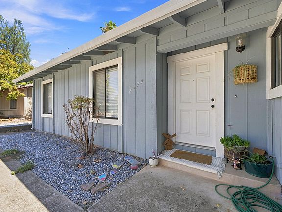 3rd image of 2579 Velia St