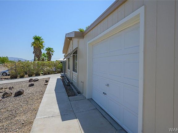 3rd image of 5583 S Pearl Ct