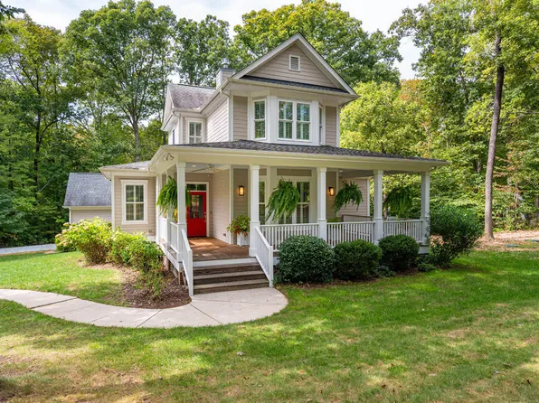 2013 Peninsula Ln, Hillsborough, NC 27278