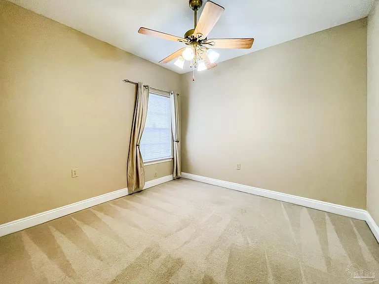 724 Ladner Dr — Photo 55