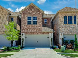 572 Hutchinson Ln, Lewisville, TX 75077