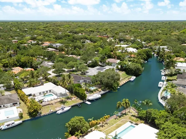 6400 Caballero Blvd, Coral Gables, FL 33146