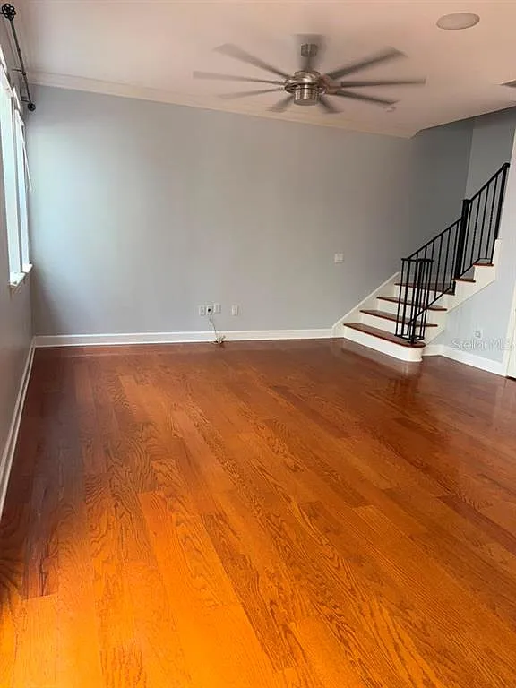 2 bed, 2.5 bath, 1464 sqft, $3,300 — Photo 3
