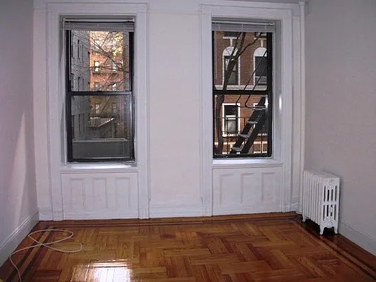 Rented by Green Home NY Realty LLC | media 32