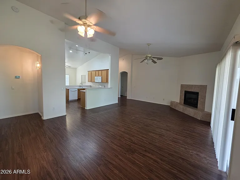 1825 W Desert Willow Dr — Photo 7