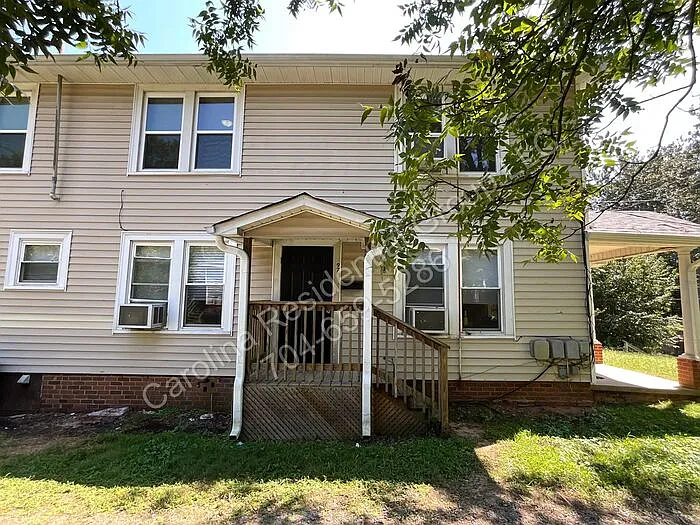 1 bed, 1.0 bath, 600 sqft, $1,050 — Photo 1