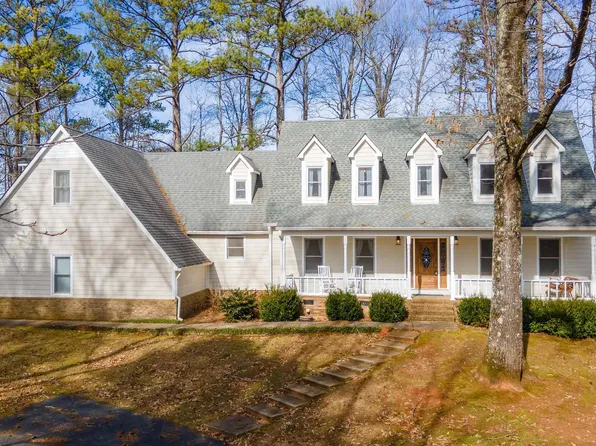 365 Wildwood Ln, Jacksonville, AL 36265