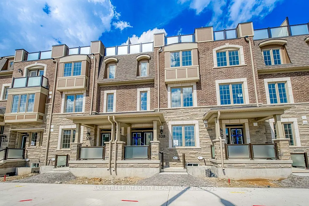 4 bed, $3,850 — Photo 1