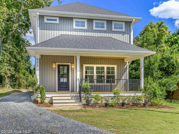 455 W New Hampshire Avenue, Southern Pines, NC 28387