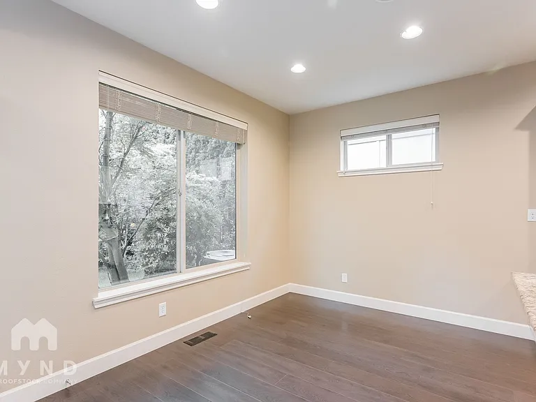 16765 NW Vetter Dr — Photo 7