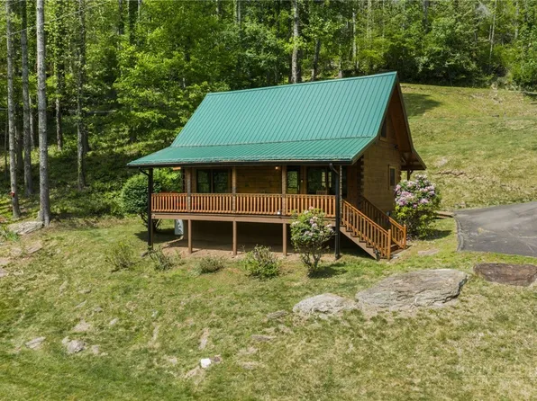 613 Silas Creek Road, Lansing, NC 28643