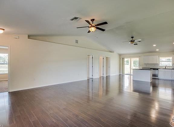 4th image of 3807 Andalusia Blvd