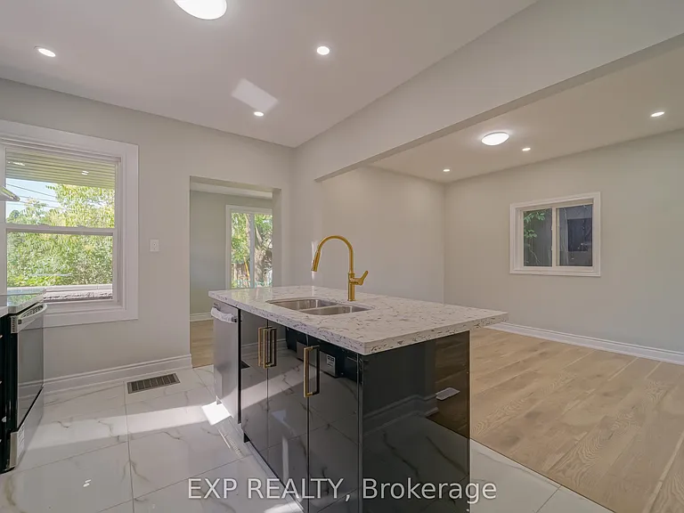 1509 Main St E #UPSTAIRS — Photo 5