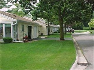 4th image of 7205 Oxford Cir