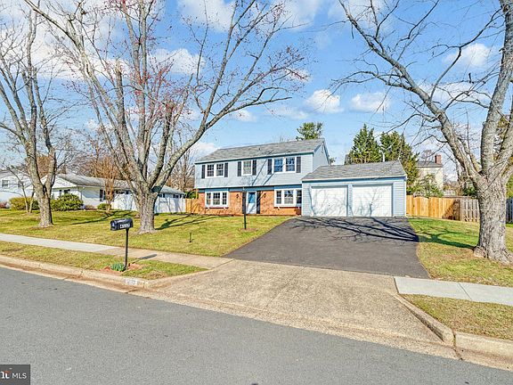 5th image of 4117 Meadow Hill Ln