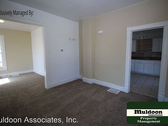 4th image of 1421 E 9th St #1
