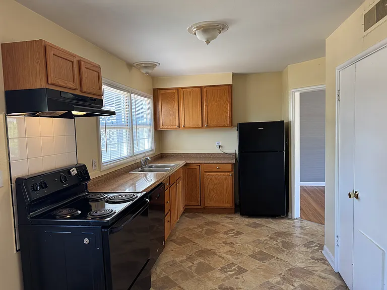 3125 SW 121st Ave — Photo 3