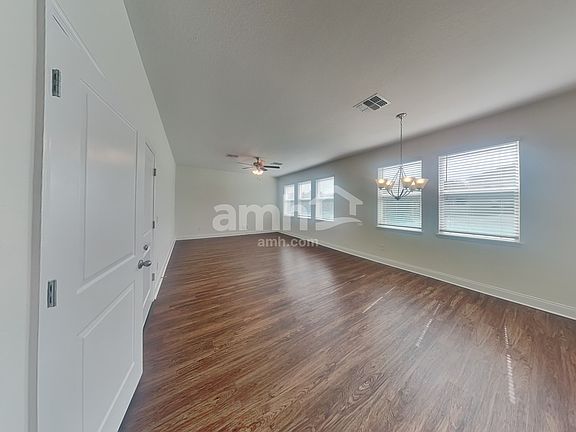 5th image of 1353 Mount Logan Dr