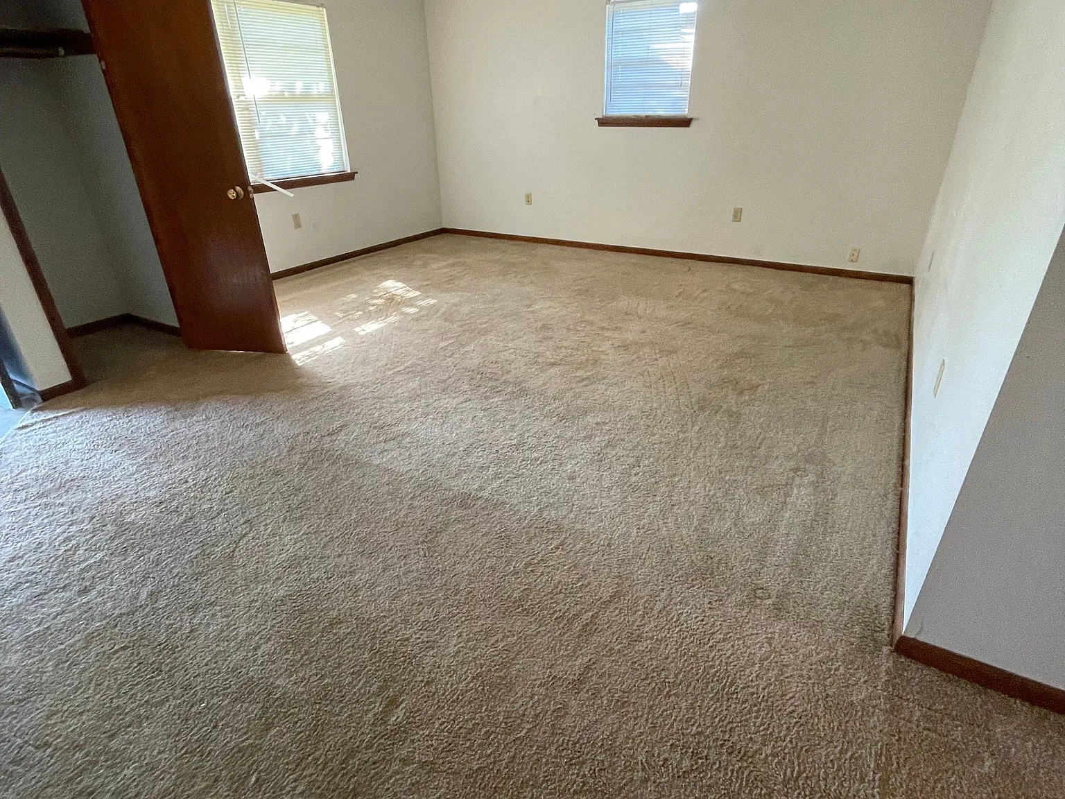 2 bed, 850 sqft, $1,100 — Photo 3
