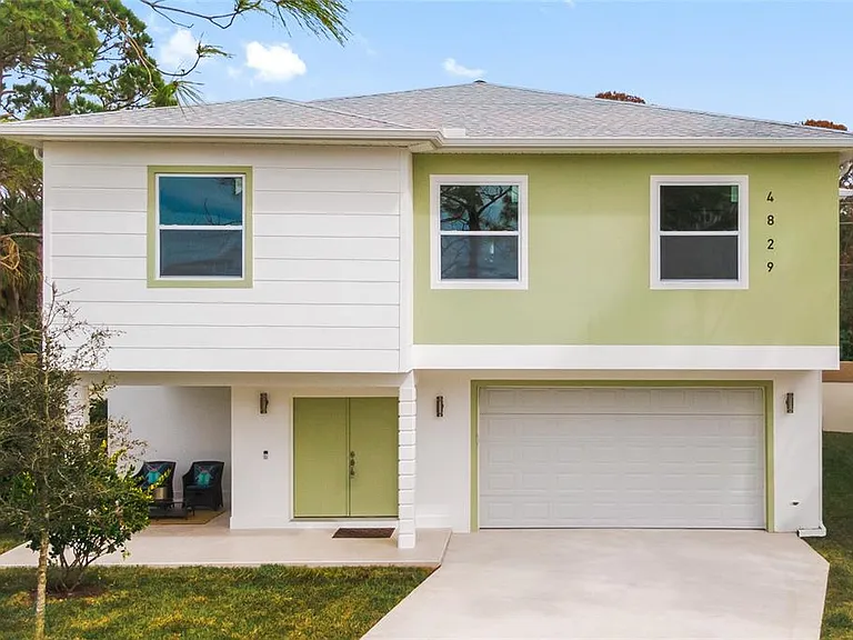 4829 Jenny Way — Photo 1