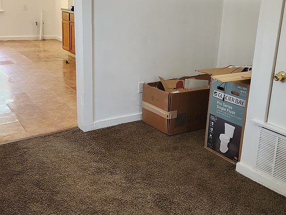 Small Nook Area / Office