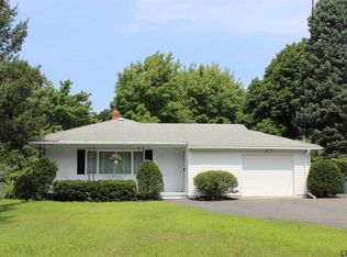 157 Speigletown Rd, Troy, NY 12182