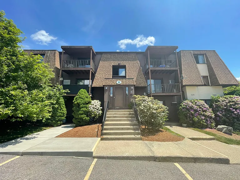 491 W Central St #B11 — Photo 1