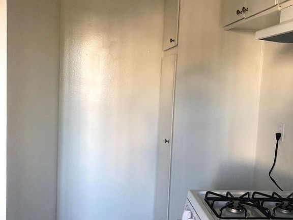 5th image of 14742 Vanowen St APT 206