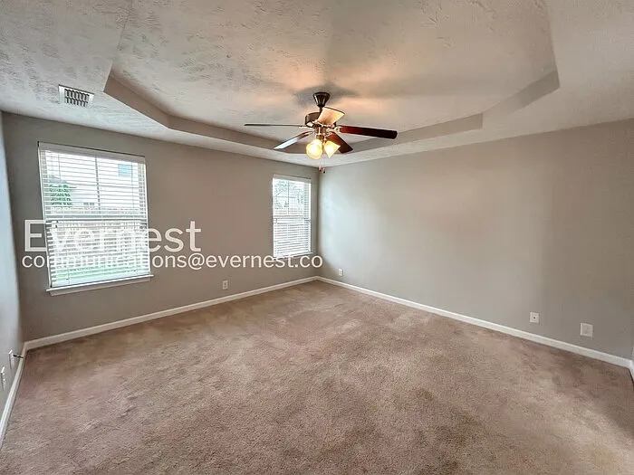5247 Seward Crossing Blvd — Photo 9