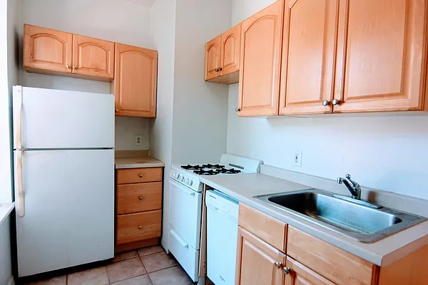 Rented by GPA Realty | media 28