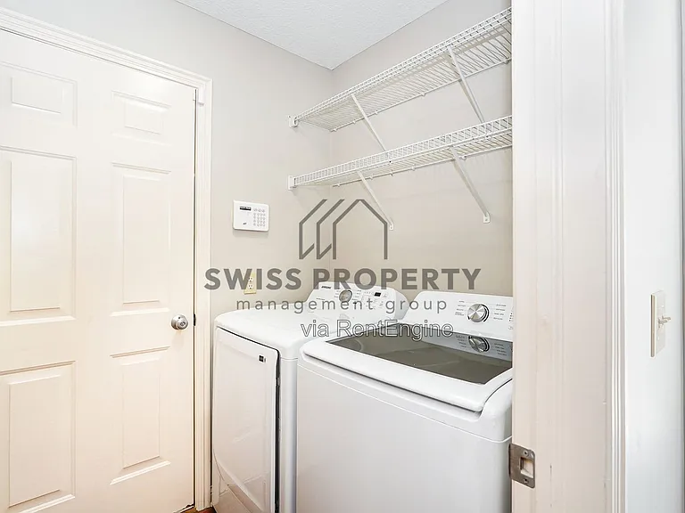 7199 Normanton Dr — Photo 12
