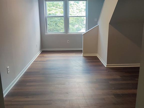 4th image of 928 N 42nd St