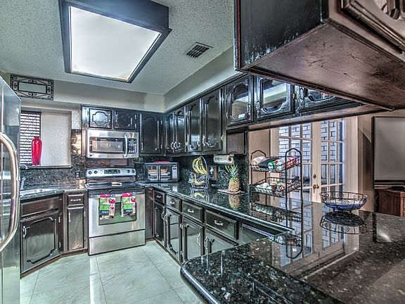 5th image of 2404 N 28th St