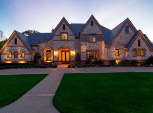 5018 Racquet Club Dr, Arlington, TX 76017