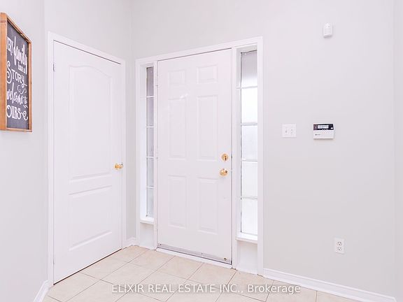 4th image of 32 Trumpet Valley Blvd