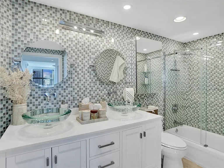 1250 S Miami Ave #2702 — Photo 12